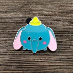 Disney Official Trading Pin: Tsum Tsum Dumbo